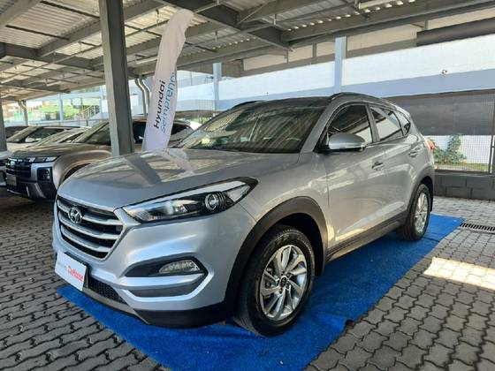 HYUNDAI TUCSON 1.6 16V T-GDI GASOLINA GLS ECOSHIFT HYUNDAI TUCSON 1.6 16V T-GDI GASOLINA GLS ECOSHIFT